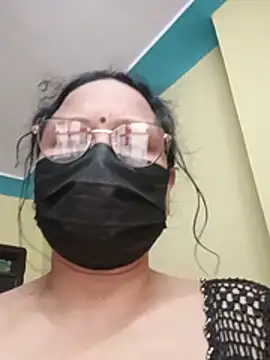 Dreamgirrl stripchat live cam model