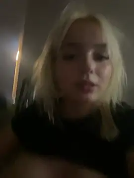 starlovesyoustar stripchat live cam model