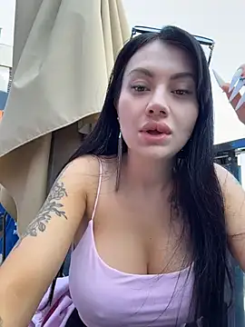 Wet__Bunny stripchat live cam model