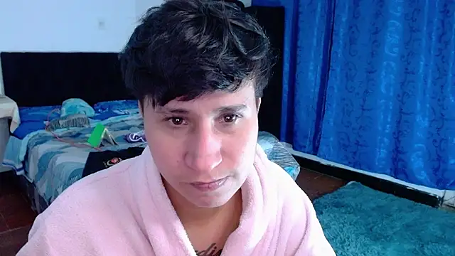 Im_Milan_Rs stripchat live cam model