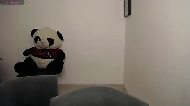 Shilot_ms stripchat live cam model