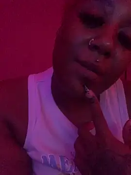 Nydialondon314 stripchat live cam model