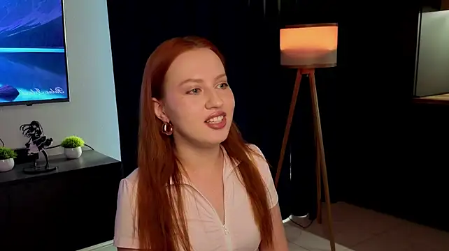 DinaKoenig stripchat live cam model