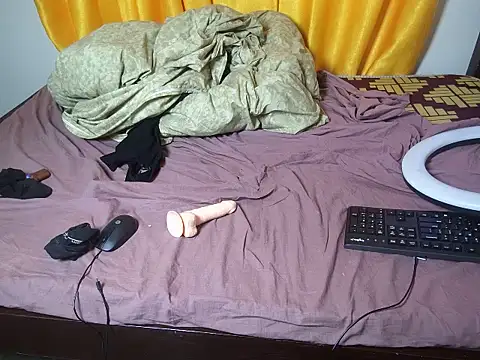 cynthia_sexxy stripchat live cam model