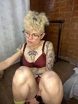 Megan-c stripchat live cam model