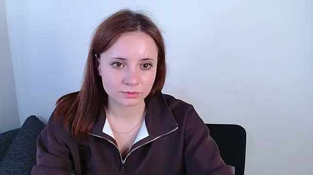 evaa_here_ stripchat live cam model
