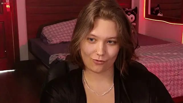 DjennaPalme stripchat live cam model