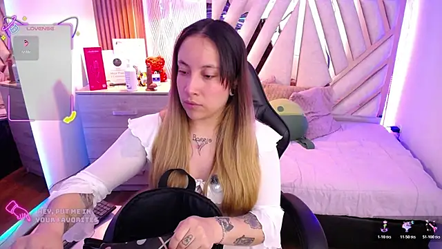 NyxAndria_1 stripchat live cam model