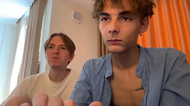 YourLucius stripchat live cam model