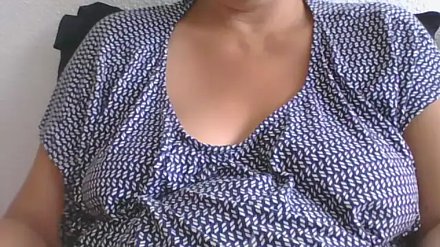 DragoneSFR stripchat live cam model