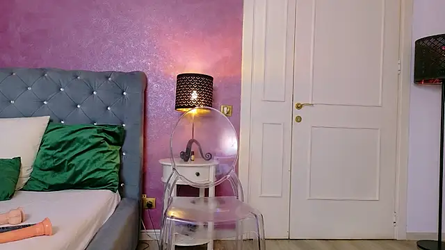 CarlaReysX stripchat live cam model