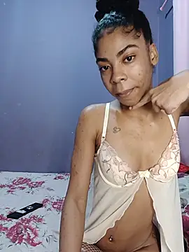Samarajenyfer stripchat live cam model