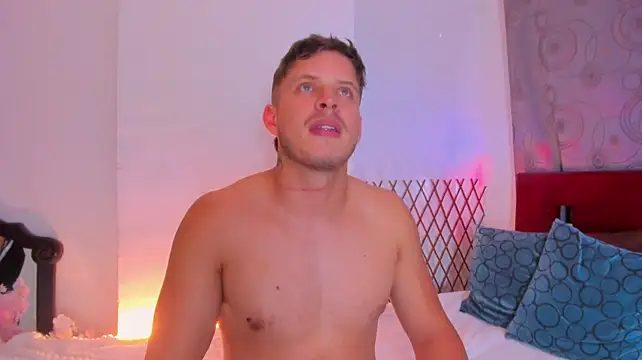 johnycooper08 stripchat live cam model