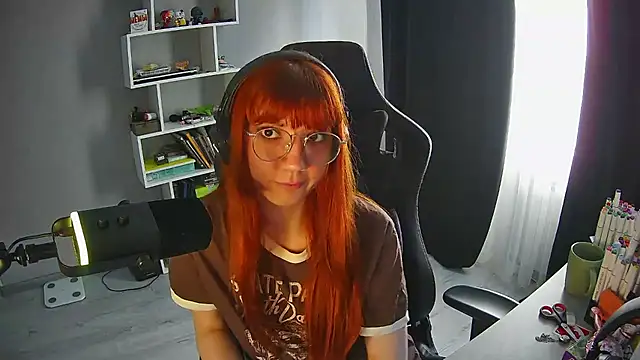 ChiaArgrow stripchat live cam model