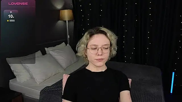 HottoKori stripchat live cam model