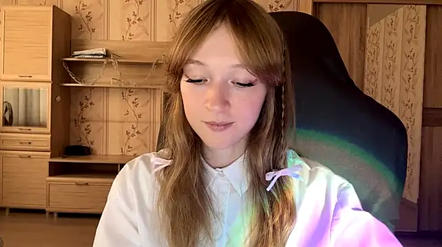 SalmonWhip stripchat live cam model