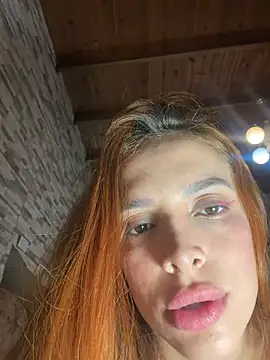 CiaraMorettii stripchat live cam model