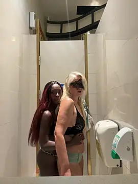 Anvessra stripchat live cam model