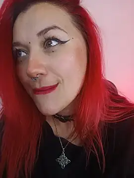 Batthory_miaa stripchat live cam model
