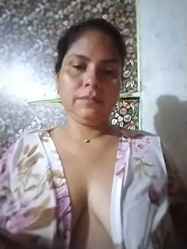 MechePretty stripchat live cam model