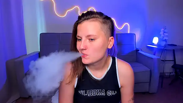 MelindaTin stripchat live cam model