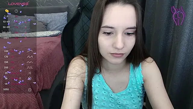 Alice_Weiss stripchat live cam model