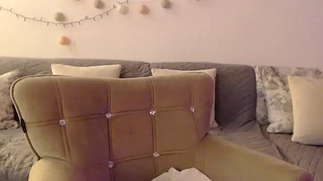 YourfantasyGiuly stripchat live cam model