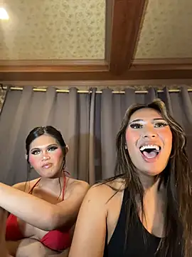 hugecock_tamira stripchat live cam model