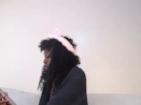 Petite_freakette stripchat live cam model