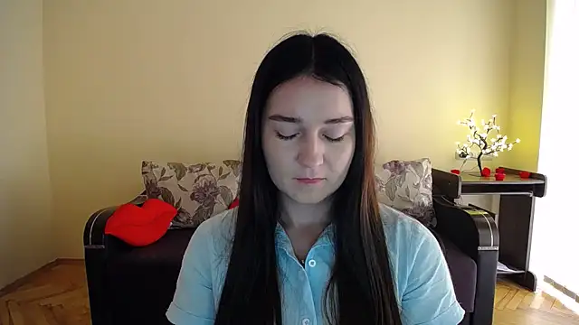 Pretty_shy stripchat live cam model