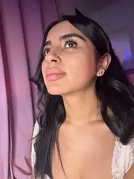 Emily-14 stripchat live cam model