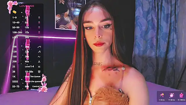 AdhaaraMoon_ stripchat live cam model