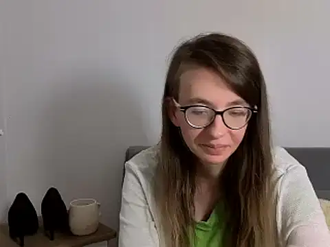 AnnaNatural stripchat live cam model