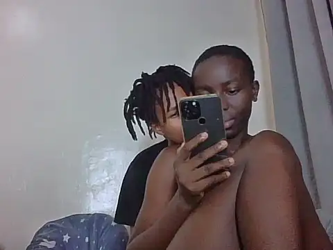 prettyshontel stripchat live cam model