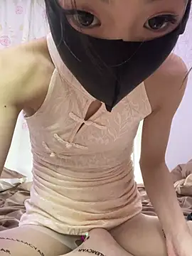 Louli-TT stripchat live cam model