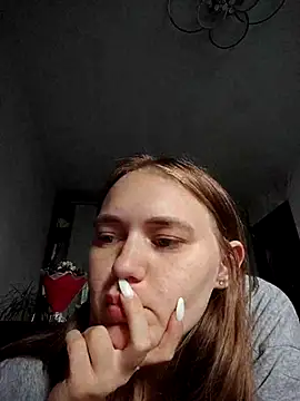 AlisaKisa stripchat live cam model