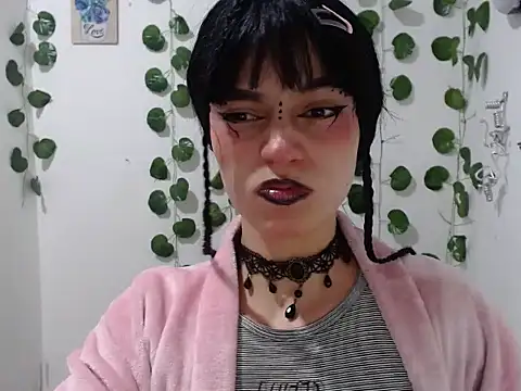seraphina_31 stripchat live cam model