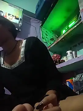 SANDHYAHOTKUMARI stripchat live cam model
