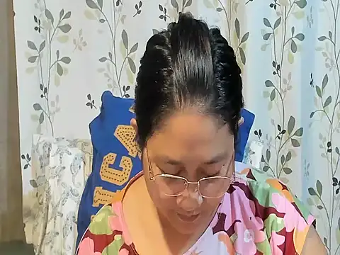 CHUBBY_ANGEL09 stripchat live cam model