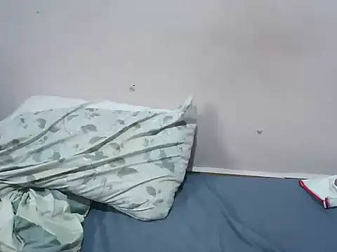 Squirty_pussie stripchat live cam model