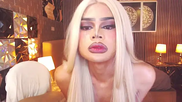 MeatyCockAkira stripchat live cam model