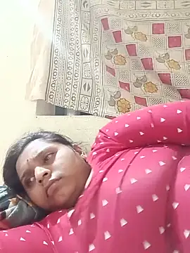 Priyasfhhc stripchat live cam model
