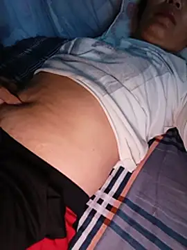 Doremon_95 stripchat live cam model