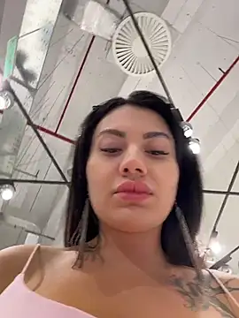 Wet__Bunny stripchat live cam model