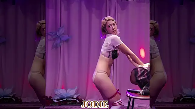 Qianshuibay_Jodie stripchat live cam model