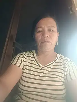Chilly-wet stripchat live cam model