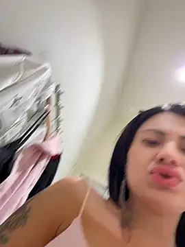 Wet__Bunny stripchat live cam model
