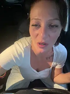 MilfOfDreams stripchat live cam model
