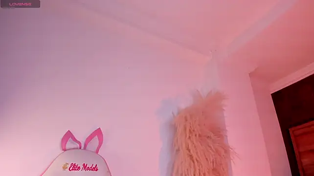 CristineRainn_ stripchat live cam model