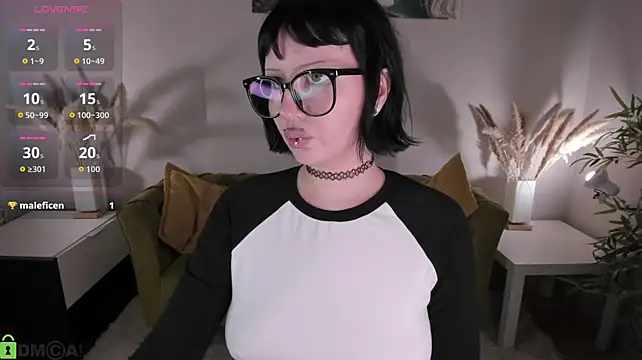 alice_chained stripchat live cam model